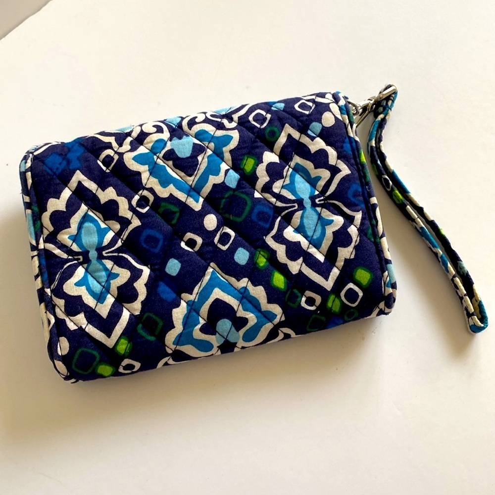 Vera Bradley - Your Turn Smartphone Wristlet - Ink Blue - Picture 2 of 11